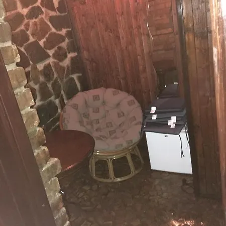 Del Mar Castel בית הארחה